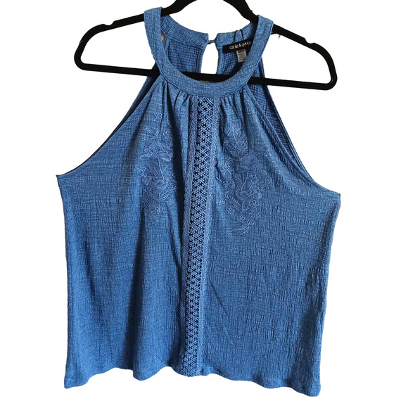 Cable & Gauge | Blue Boho Floral Embroidered Textured High-Neck Tank Top - Picture 1 of 9